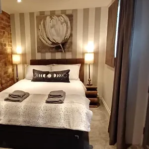  Apartment Dragon's Retreat 2 Bedroom United Kingdom