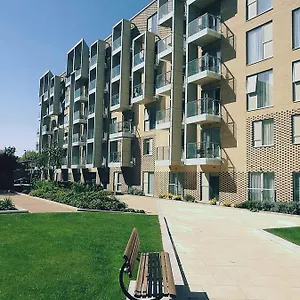  Apartment Great Northern Road United Kingdom